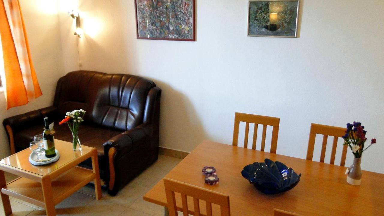 Holiday Home Apartment Tedo Klek Eksteriør billede